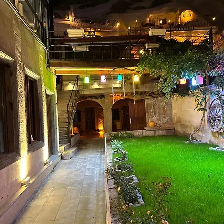 Sunset Cave Hotel