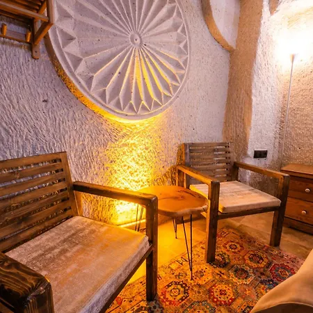 Hotel Sunset Cave