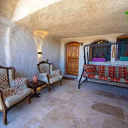 Hotel Sunset Cave