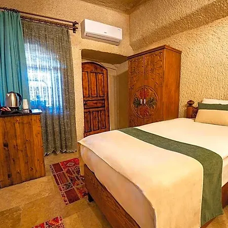 Sunset Cave Hotel 2*