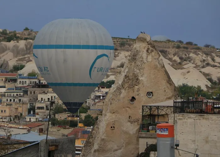 Sunset Cave Hotel 2*